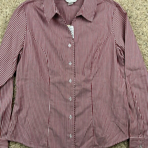 Christopher Banks Small Long Sleeve Button Up Shirt Women's Red Striped White - Picture 1 of 8